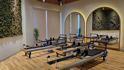 Studio 14 - Ajman - +971 4 252 8018