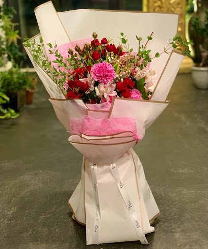 Eight Flowers - United Arab Emirates|Nadd Al Hamar - Dubai|Shop 02|Building