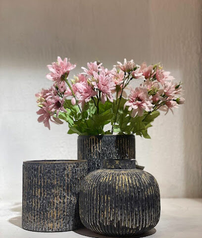 Pink Petals Flowers - Ajman - +971 56 567 2787