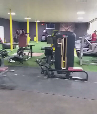 CROSSFIT GYM نادي الاداء العالي - Dubai -