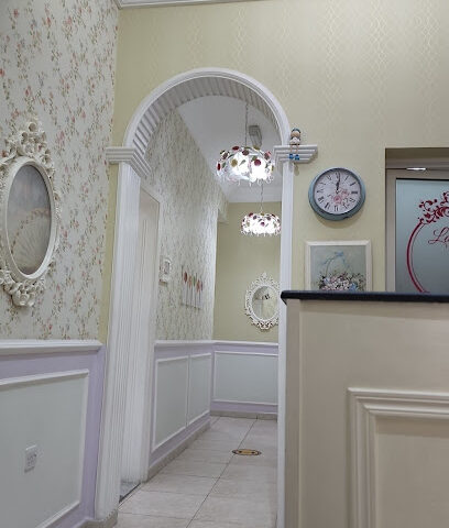 صالون لاليك - Dubai - +971 3 755 1551