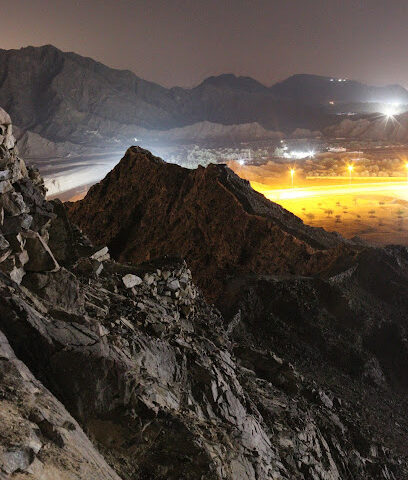 Fujairah adventure Friday Market Hiking Trail. - Dubai -