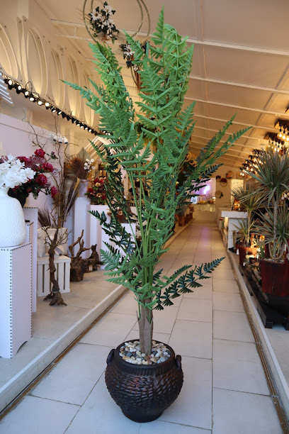 Roots Boutique - United Arab Emirates|Al Khibeesi - Abu Dhabi