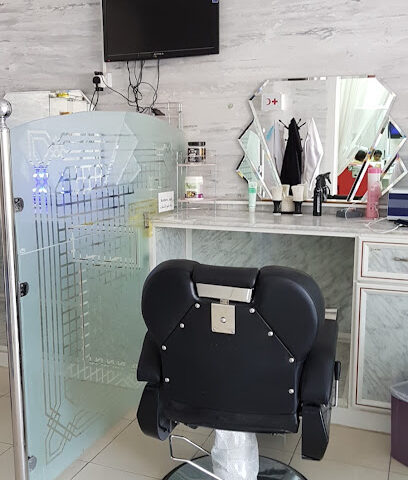 صالون الغاية للحلاقة - Dubai - +971 50 372 4050