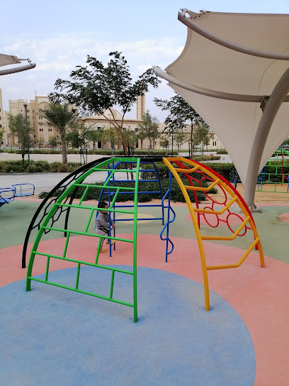 حديقة الرويس المركزية - United Arab Emirates|Al Dhannah City - Abu Dhabi|الروِيسمدينة|3J8X+9GH