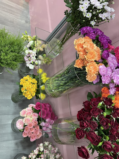 50s flowers - United Arab Emirates|Sharjah|Al Qala'a St|خور كلباء - القلعة