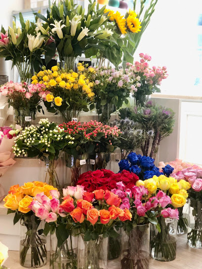 La Rosist Rose - United Arab Emirates|Dubai|Airport Rd|Dubai International Airport - Parking B