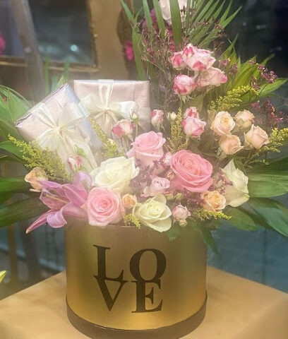Warda & Shamaa Flowers - Ajman - +971 55 457 0062
