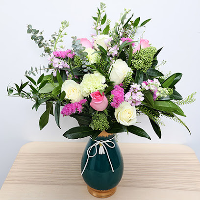 FNP Abu Dhabi - Flowers, Plants, Gifts & Cake Shop - Ajman - +971 56 742 7222
