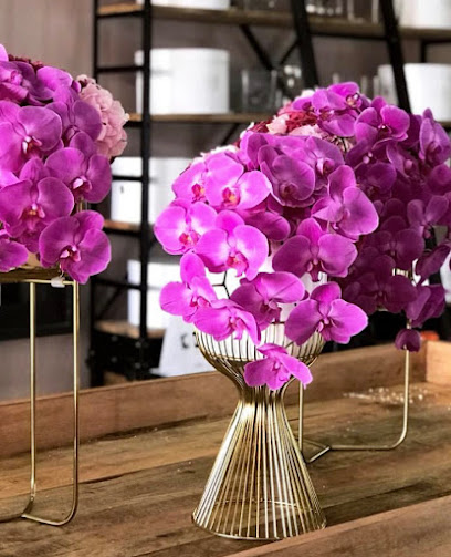 Roza Flowers - United Arab Emirates|Al Layyeh Suburb - Sharjah|89W9+QJM