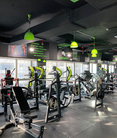Max Power Gym - Dubai - +971 58 258 2638