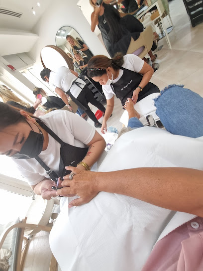 Willow Lane Hair and Beauty Salon - United Arab Emirates|Jumeirah Lake Towers - Dubai|Cluster C|Gold Crest Executive