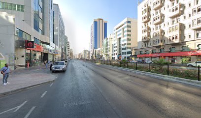 Raviz Center Point Hotel Parking - Dubai - +971 52 909 5632