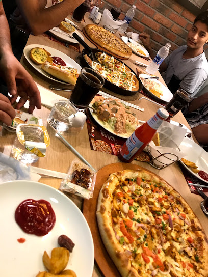 Pizza Hut - United Arab Emirates|Umm Suqeim - Jumeirah 3 - Dubai|Jumeirah St