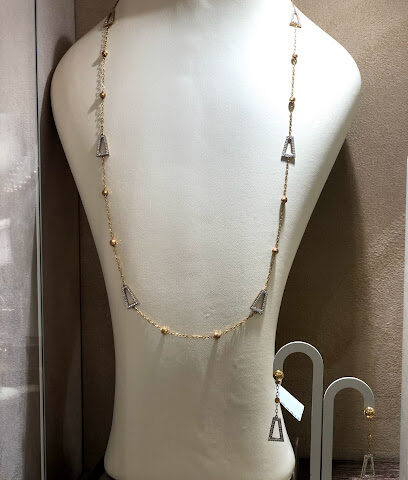 Damas Jewellery - Dubai - +971 7 227 4144