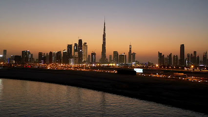 Tall Photographer - Ras al Khaimah - +971 52 531 1091