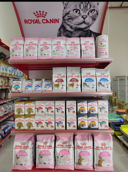 Pets food palace - United Arab Emirates|Musaffah - M-26 - Abu Dhabi|American chaurch