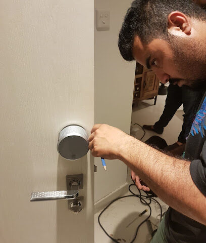 Al Baraka Lock Repairing - Dubai - +971 55 830 2083