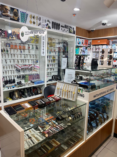 Fine Key Maker - United Arab Emirates|next to Princess Tower Marina - Dubai Marina - Dubai|Al Sharta St|Fine Mart Super Market
