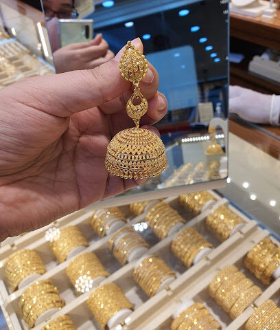Joyalukkas Jewellery - Dubai - +971 2 621 0408