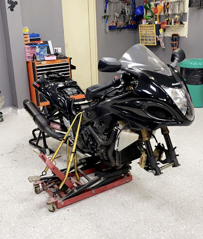 R7 performance bike - Fujairah - +971 52 500 1025