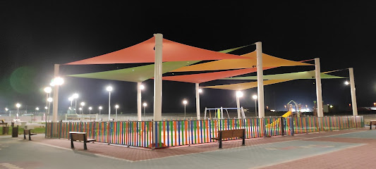 حديقة للأطفال وملاعب قدم و طائرة - Ras al Khaimah -