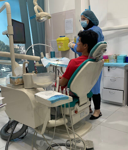 Abeer Al Noor Polyclinic Muhaisnah - Fujairah - +971 4 272 9966