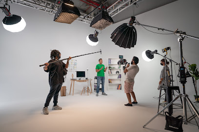 Garage Studio - Ras al Khaimah - +971 4 393 3338