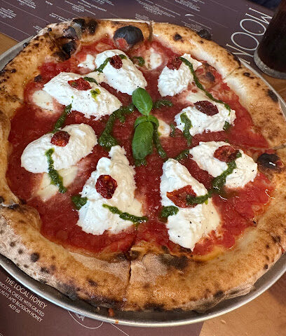 Moon Slice Pizza Sharjah - Ras al Khaimah - +971 6 702 0878