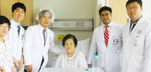 Dr Prabodhan Potdar ( Orthopedic Sports Medicine and Joint Replacement surgeon - Fujairah - +971 2 492 9189