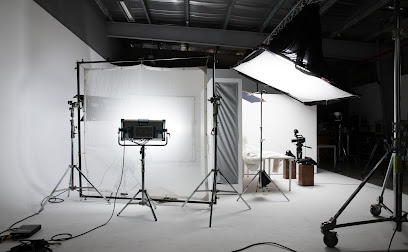 8th Street Studios - Ras al Khaimah - +971 4 330 7878