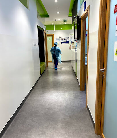 iCARE Clinic - Oasis Centre - Fujairah - +971 800 42273