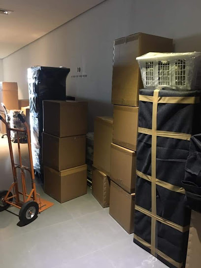 Movers and Packers in Dubai - King Movers Dubai - United Arab Emirates|Business Bay - Dubai|406 Al A'amal Street|Prism Tower