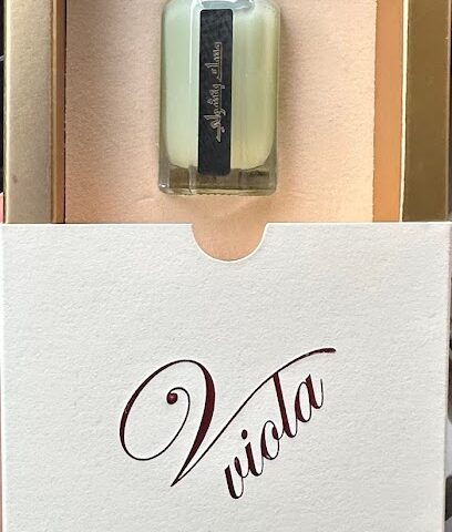 Vuiola فيولا للعطور - Ras al Khaimah -