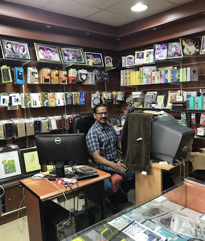 أستوديو ومحلات تاج محل - Ras al Khaimah - +971 55 824 5014