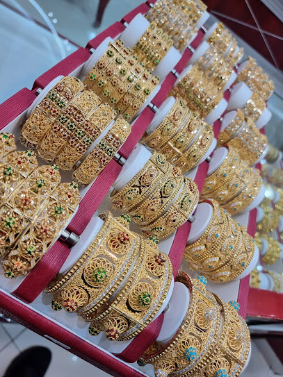 مجوهرات الجزيرة - United Arab Emirates|Abu Dhabi|Gold Center - SHOP NO : 72-75
