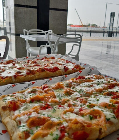 POMO Pizza - Ras al Khaimah - +971 52 700 5877