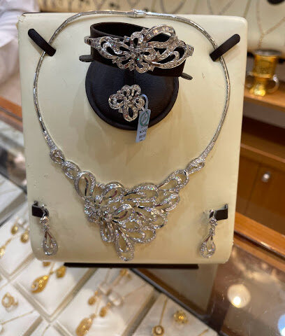 AL ROMAIZAN JEWELLERY - Dubai - +971 3 764 0402