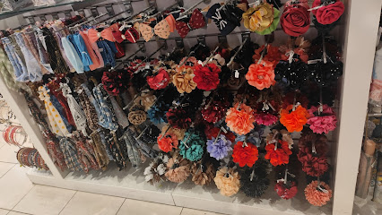 Xpressions Style - Safeer Market Jimmi - Ras al Khaimah - +971 800 9080