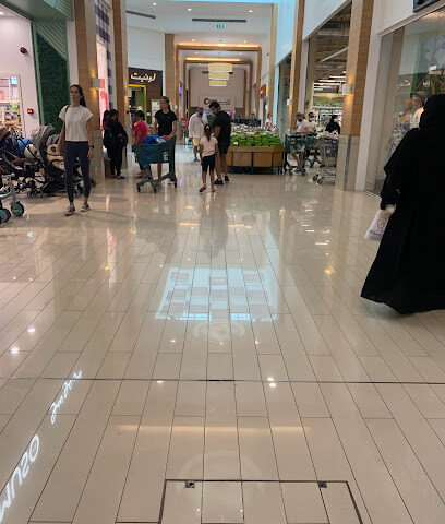 Photo Magic International- Spinneys Umm Suqueim Branch - Ras al Khaimah - +971 4 394 0208
