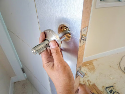 Locksmith in Dubai - Dubai - +971 55 984 0222