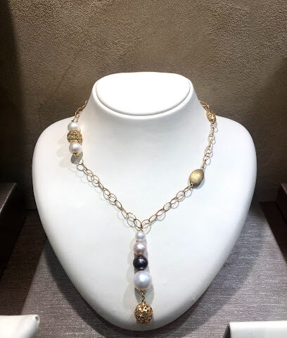 Damas Jewellery - Dubai - +971 2 550 7898