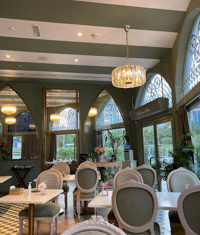 Mama's Bites Lebanese Restaurant in Dubai, United Arab Emirates - Dubai - +971 4 266 6262
