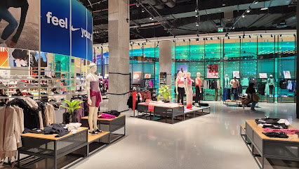 Nike Store - Sharjah - +971 4 325 3132