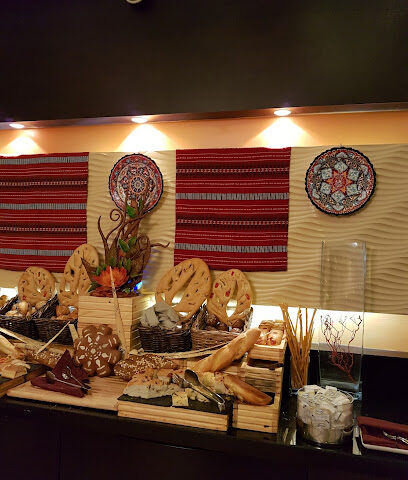 Views Restaurant - Sharjah - +971 9 244 9000