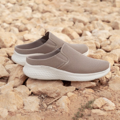 Skechers - Al Zahiya City Centre - Sharjah - +971 54 793 2326