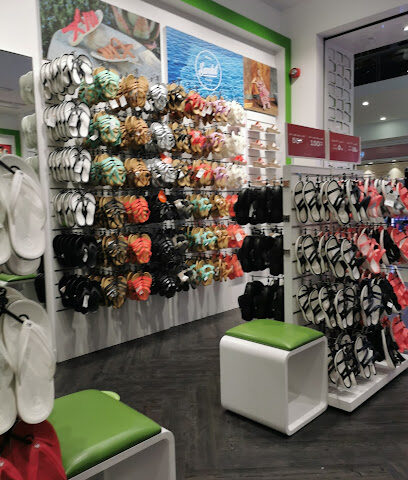 Crocs - Sharjah - +971 4 431 6587