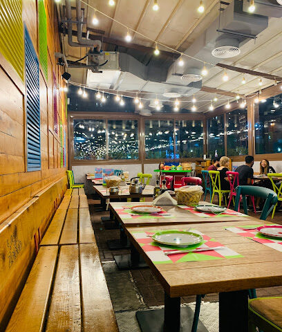Carizma Restaurant & Cafe - Sharjah - +971 4 331 1018