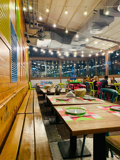 Carizma Restaurant & Cafe - United Arab Emirates|Dubai|Sheikh Zayed Road - Sheikh Zayed Rd|677H+93V