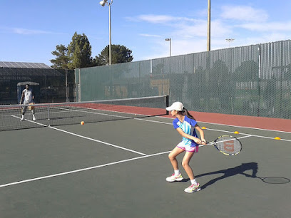 Hot Shot Tennis Academy - Sharjah - +971 52 674 7324
